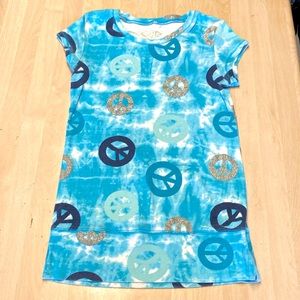 Justice Girls 12 Blue/White Tye-Dye Glittered Peace Sign Longer Length Top